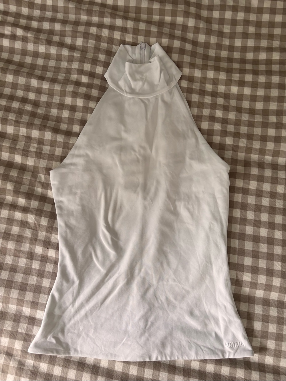 ARITZIA White High-Neck Sleeveless Contour Tank